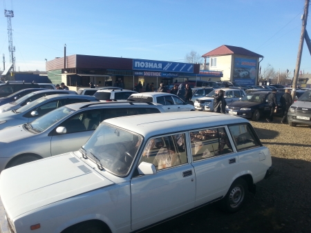 Рейд по нелегальному авторынку прошел в предместье Рабочее