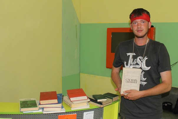 Степан Романенко, активист Иркутского доброцентра: мы планируем в августе собрать работы уникальных авторов Иркутской области и поделиться ими с Крымом и Симферополем.