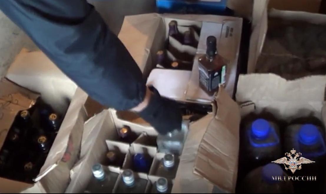 100 тысяч литров фальсифицированного алкоголя изъято из незаконного оборота в Иркутской области