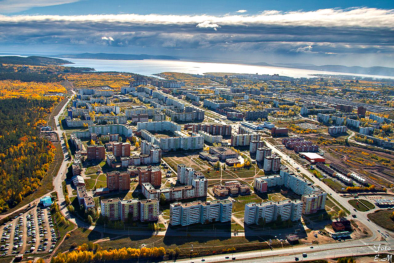 Город братск сибирь. Братск. Город Братск Иркутская область. Братск центр города. Сибирь город Братск.