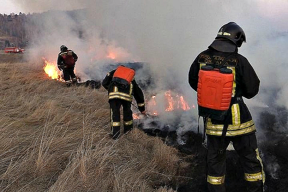 За сжигание мусора и травы в Иркутской области оштрафовали 30 человек