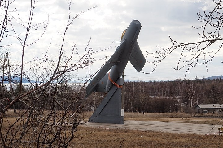 Мемориал Славы в Братске: МиГ-17 чуть не упал с постамента