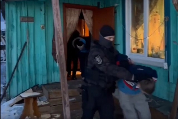 В СИЗО? СК запросил арест шестерых по делу об убийстве школьника в Иркутске