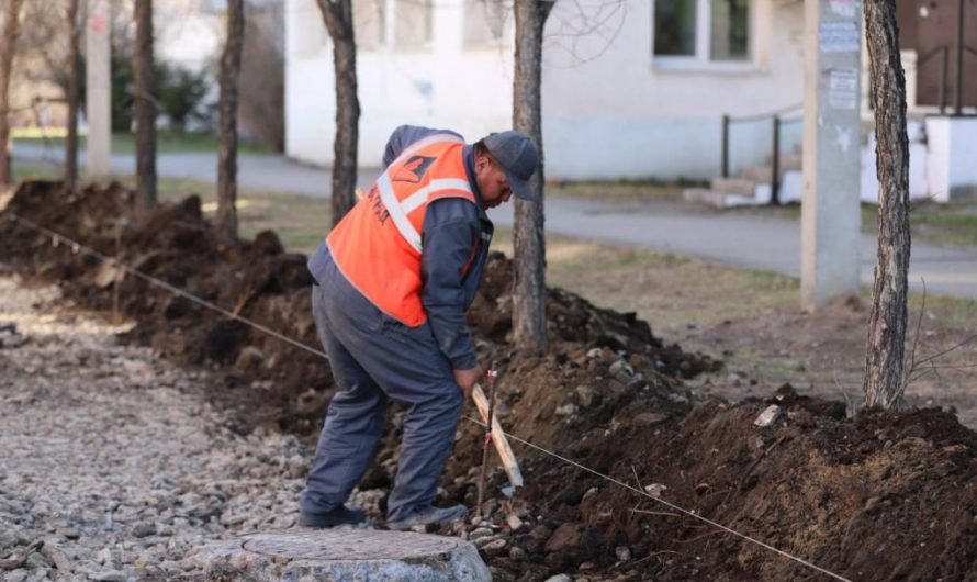 Мэр Иркутска проверил ход ремонта улицы Байкальской